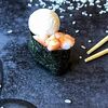 Фото к позиции меню Сырный суши с креветкой