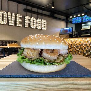 Shrimp love burger