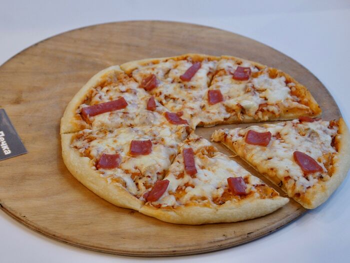 Пицца Сырная с ветчиной средняя