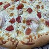 Фото к позиции меню Пицца Креветки в сливочном соусе средняя