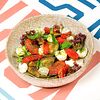 Фото к позиции меню Тёплый салат с овощами-гриль, моцареллой и мятно-базиликовой заправкой