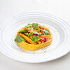 Фото к позиции меню Хумус из батата, моркови и пряных томатов
