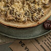 Фото к позиции меню Пицца с грибами и сыром