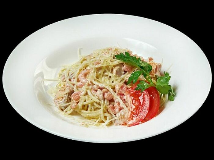 Спагетти с лососем