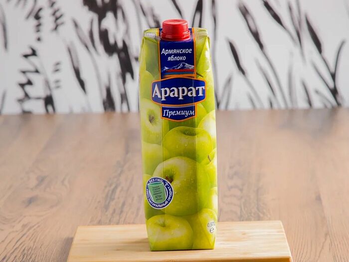 Яблочный сок Ararat Premium