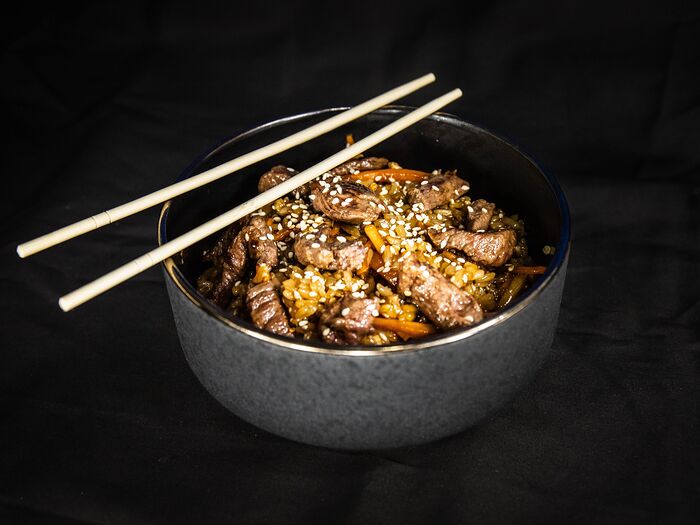Рис wok с говядиной