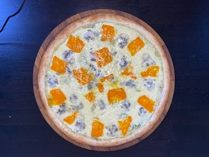 Пицца Четыре сыра с горгонзолой D33 на тонком тесте