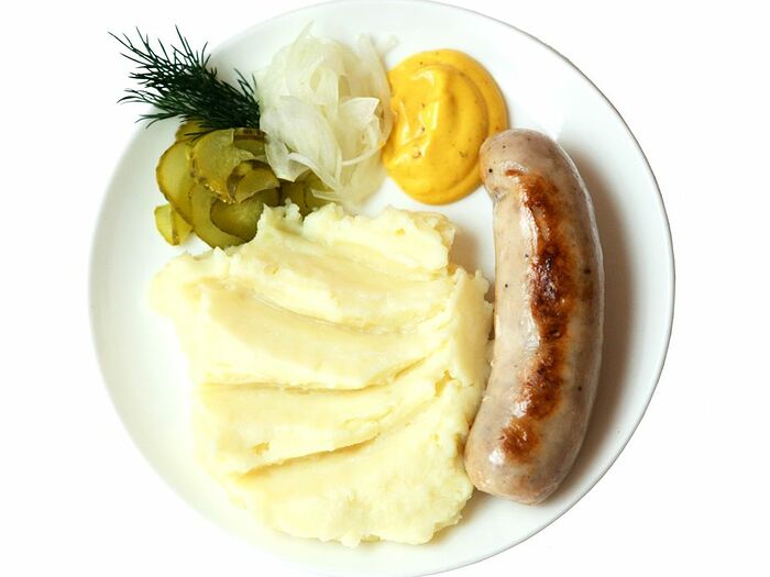 Баварская колбаска с гарниром