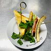 Фото к позиции меню Сэндвич с беконом и сыром