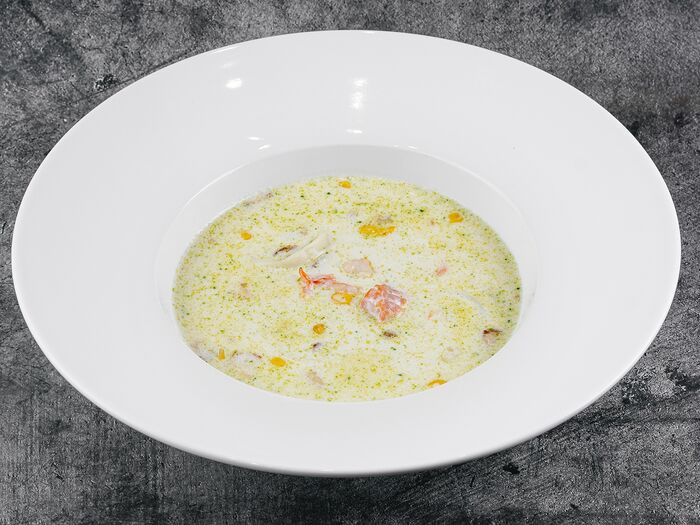 Суп сливочно-сырный с морепродуктами и беконом