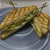 Фото к позиции меню Сендвич с ветчиной и сыром