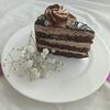 Фото к позиции меню Трюфельно-шоколадное пирожное
