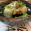 Фото к позиции меню Теплый салат шпинат с лососем
