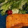 Фото к позиции меню Филе лосося с овощами