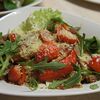 Фото к позиции меню Теплый салат с телятиной, беконом, перцем