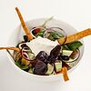 Фото к позиции меню Греческий салат с тостадос