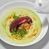 Фото к позиции меню Зеленый крем-суп с осьминогом
