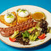 Фото к позиции меню Большой завтрак с колбасками и картофельными оладьями
