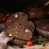 Фото к позиции меню Хлеб ржаной с черносливом и орехами