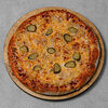 Фото к позиции меню Пицца с беконом и маринованными огурчиками