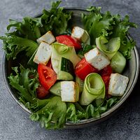 Овощной салат с паниром