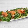 Фото к позиции меню Легкий салат с лососем