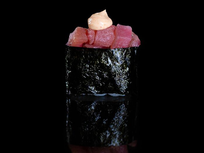 Спайс суши с тунцом