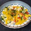 Фото к позиции меню Летний салат из свежих овощей с кавказским сыром