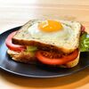 Фото к позиции меню Сэндвич с овощами и яйцом