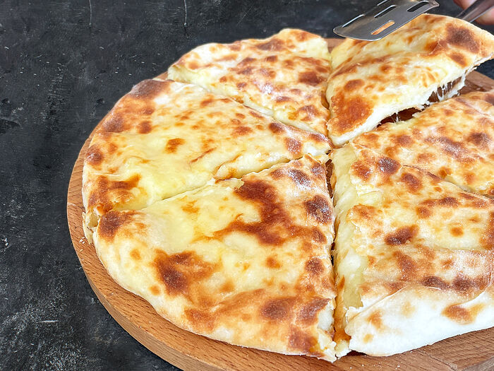Хачапури с картофелем и сыром