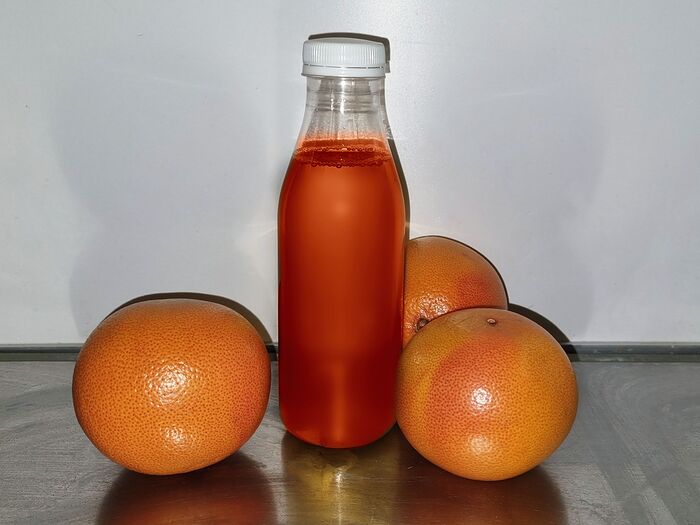 Свежевыжатый грейпфрутовый сок