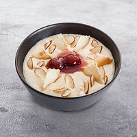 Десерт гурьевский с клубничным вареньем и орешками