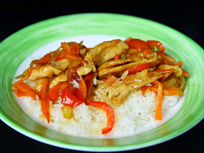 Рис с курицей в азиатском стиле
