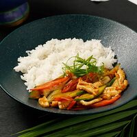 Рис с кальмаром и овощами