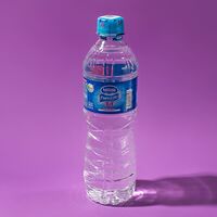 Минеральная вода Nestle