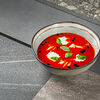 Фото к позиции меню Суп томатный со страчателлой и креветками