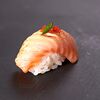 Фото к позиции меню Суши опаленный лосось
