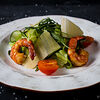 Фото к позиции меню Тёплый салат с креветками