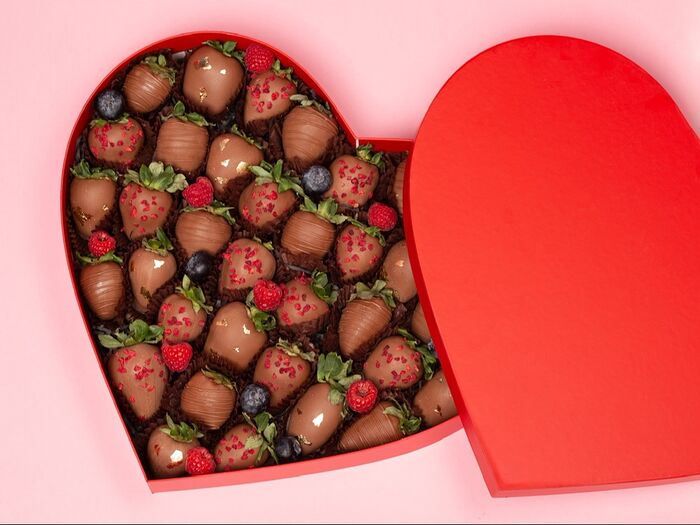 Набор из клубники в шоколаде Красное сердце XL