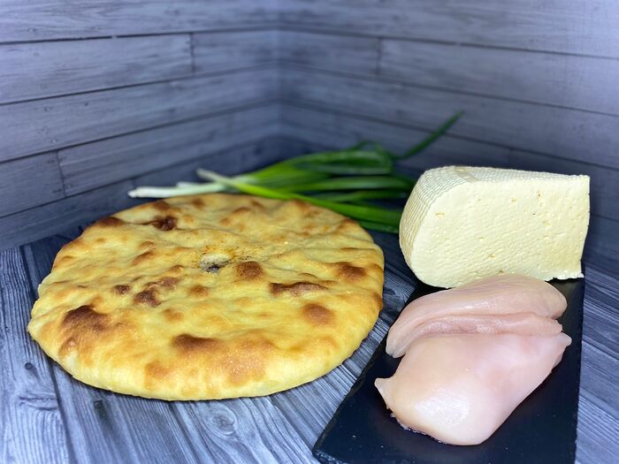 Осетинский пирог с сыром и цыплёнком