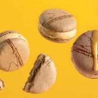 Печенье Macaroons Big Соленая Карамель