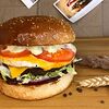 Фото к позиции меню Чизбургер с говядиной и омлетом