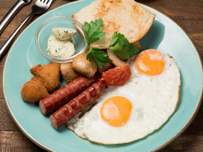 Английский завтрак с колбасками