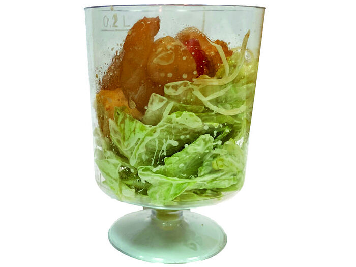 Фуршетный салат Цезарь с креветками 4 шт
