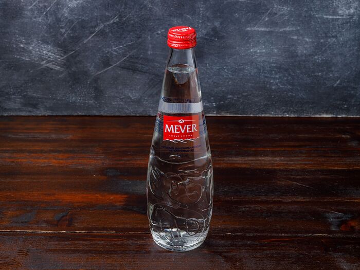 Вода Mever минеральная без газа