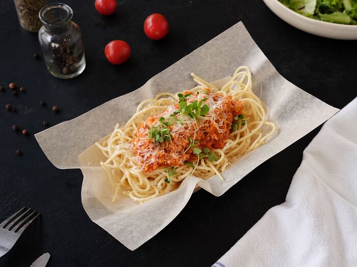 Спагетти с соусом болоньезе из индейки