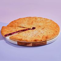 Осетинский пирог 30 см с творогом и черникой