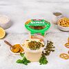 Фото к позиции меню Хумус с карри и тыквенными семечками, с кунжутом и оливковым маслом