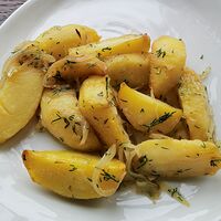 Картофель по-домашнему жареный с луком