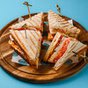 Фото к позиции меню Клаб-сэндвич с лососем и авокадо